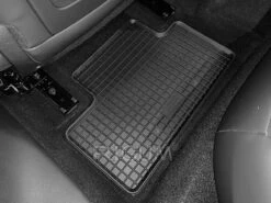 Merkkikohtainen Kumimattosarja Citroen DS4 Vm. 2022- -Tammer-Suoja Kauppa cit 053 kumi matot cirtoen ds 4 peugeot 308 2022 2023 2024 2025 tampere 8d8a0740