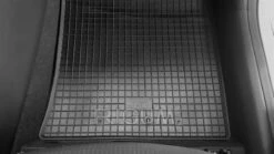 Merkkikohtainen Kumimattosarja Kia Stonic Vm. 2017-> -Tammer-Suoja Kauppa kia stonic 2017 2018 kumi matot tampere 9c0070b2