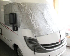 Tammers Lämpöpeitteet Matkailuautoihin 9 Tammers Lämpöpeitteet Matkailuautoihin -Tammer-Suoja Kauppa matkailuauton lampopeite ohjaamopeite ikkunapeite suojapeite tampere 39a10adf