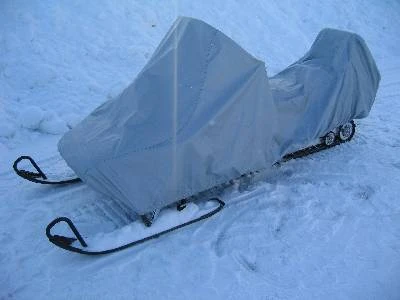 Tammer-Suoja TammerS Moottorikelkan Kuljetuspeite 1 Tammer-Suoja TammerS Moottorikelkan Kuljetuspeite