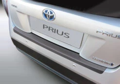 Takapuskurin Kolhusuoja Toyota Prius Vm. 02.2016-