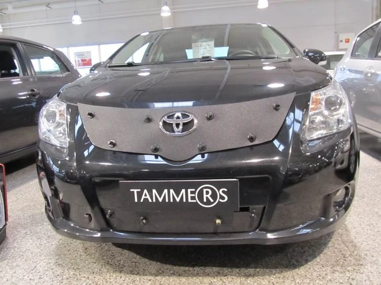 Tammer-Suoja Toyota Avensis Vm. 2009-2011 1 Tammer-Suoja Toyota Avensis Vm. 2009-2011