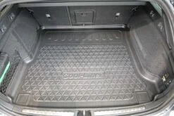 Volvo V60 II Sport Combi + V60 II Cross Country Vm. 07/2018- (Ei Sovi BiFuel / T6 Twin Engine) -Tammer-Suoja Kauppa volvo v60 ii taka kontin matto tampere f5094e7d